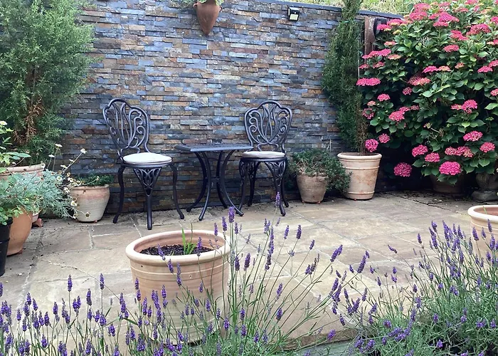 Y Bwythyn - Lovely Cottage In Village Of Spittal