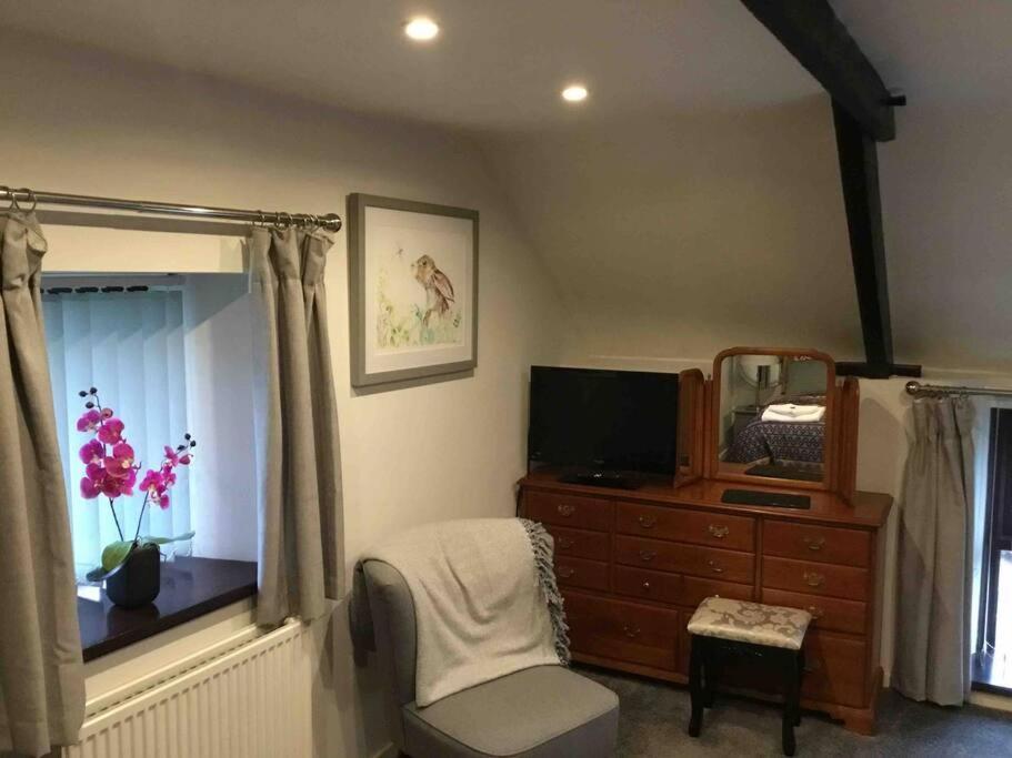 Y Bwythyn - Lovely In Village Of Spittal Appartement