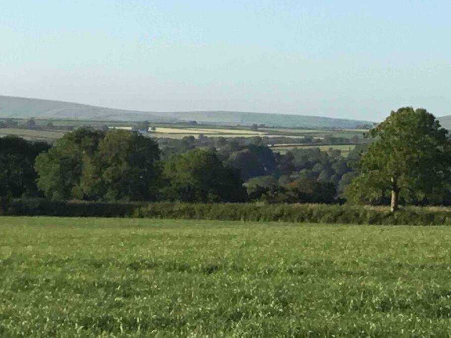 Y Bwythyn - Lovely In Village Of Spittal Appartement *